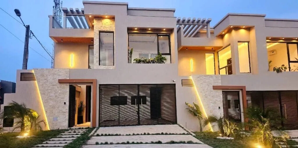 Triplex de Luxe à Vendre – Riviera Abatta, Abidjan